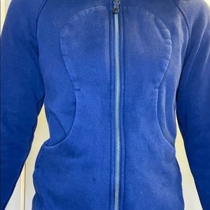 Lululemon size 4